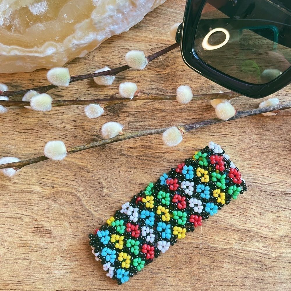 90s beaded bracelet